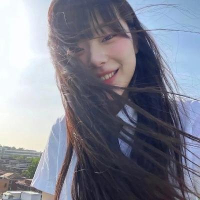 雪花艳舞海报